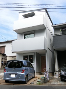 建築中の猫と暮らす家