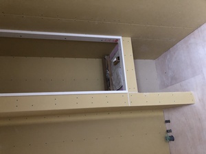 収納とトイレ置き場